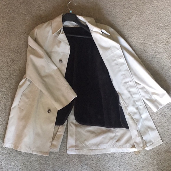 Vintage Trench Coat🤎 - Picture 1 of 6